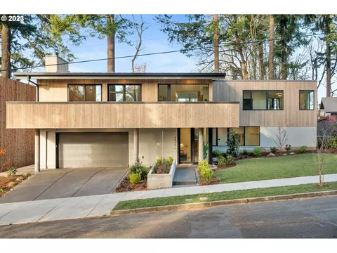 6535 SE Pine St, Portland, OR 97215