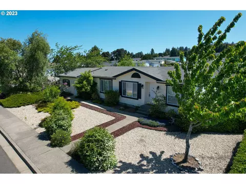 901 Fulton Ave, Coos Bay, OR 97420