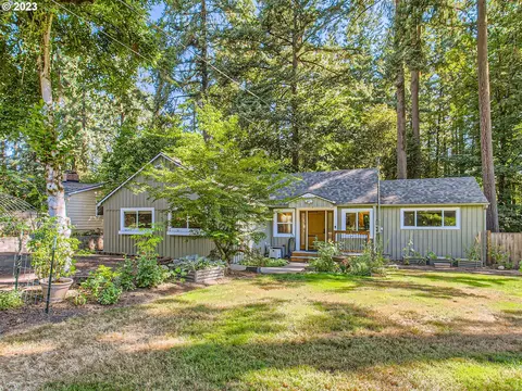 8660 SW Washington Dr, Portland, OR 97223
