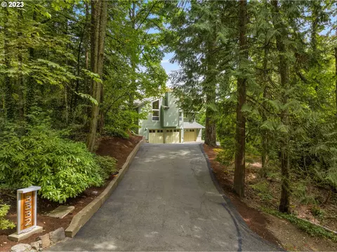 3332 SW 48th Ave, Portland, OR 97221