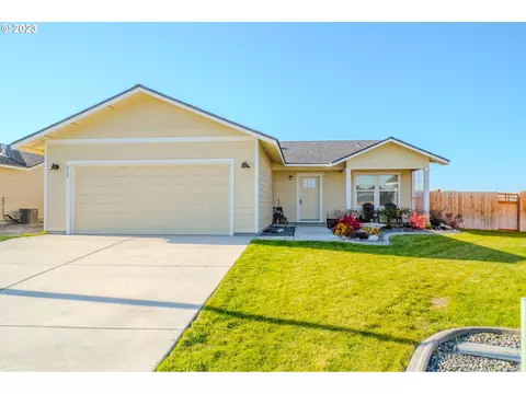 213 SW Eagle Ct, Boardman, OR 97818