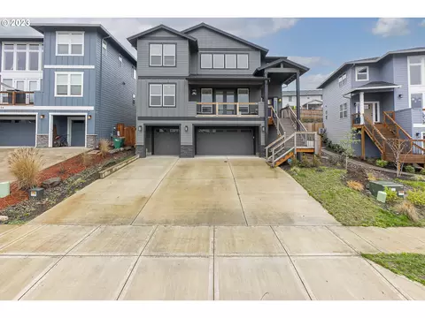 212 E Taylor Dr, Newberg, OR 97132
