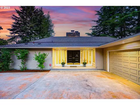 4480 NW Malhuer Ave, Portland, OR 97229