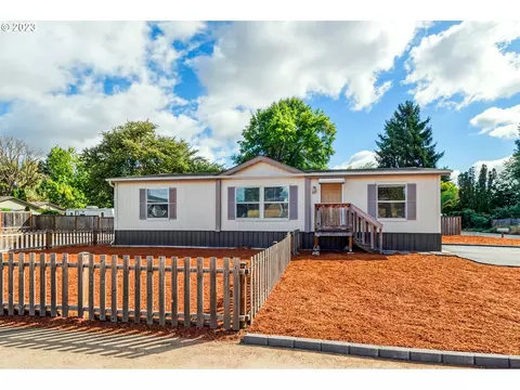 561 Hamilton Ave, Eugene, OR 97404