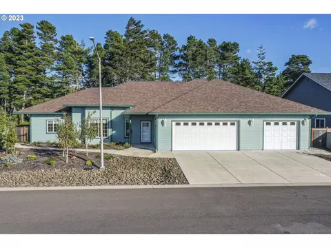 4180 Dunbar Way, Florence, OR 97439