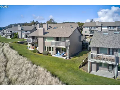 751 Breakers Point Condo #751, Cannon Beach, OR 97110