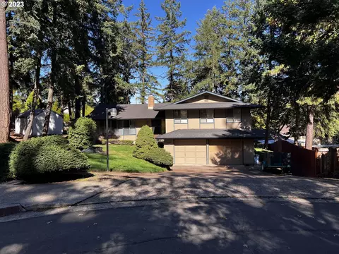 2814 Miramonti Dr, Eugene, OR 97405