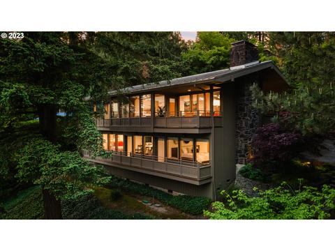 3313 SW Fairmount Blvd, Portland, OR 97239