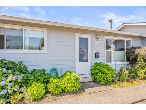 235 SE 3rd Ave, Canby, OR 97013