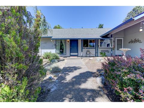 15777 SW Village Cir, Beaverton, OR 97007