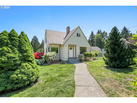 2820 SW Taylors Ferry Rd, Portland, OR 97219