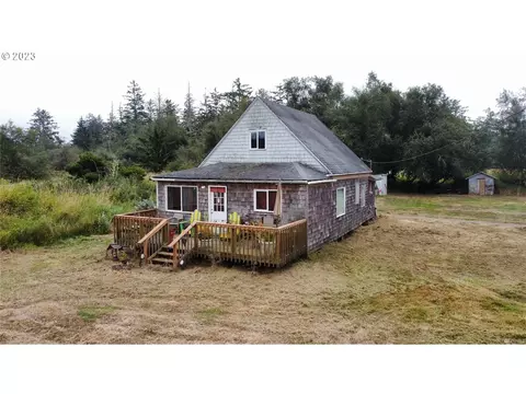 40 Th St, Long Beach, WA 98631