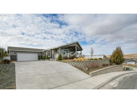 3123 SW River View Dr, Pendleton, OR 97801 photo 1