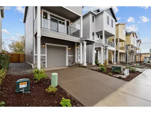 1444 N Steiwer Ln, Newberg, OR 97132