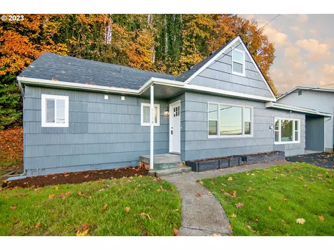 1114 W C St, Rainier, OR 97048