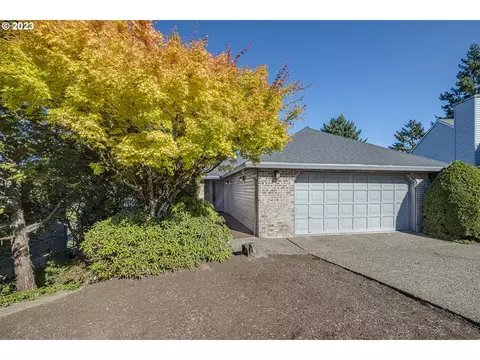 7532 SW Bayberry Dr, Beaverton, OR 97007
