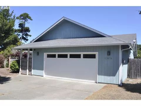 87674 Saltaire St, Florence, OR 97439