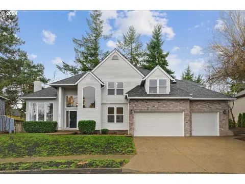 2106 Peregrine Ct, West Linn, OR 97068