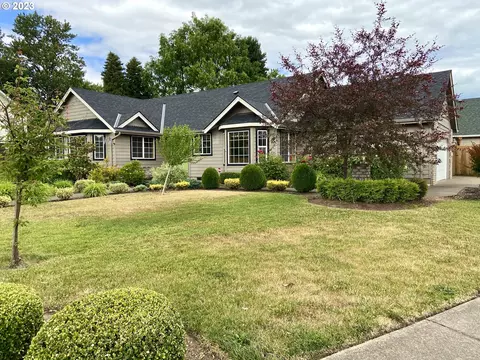 4253 Silverado Trail Tr, Eugene, OR 97404