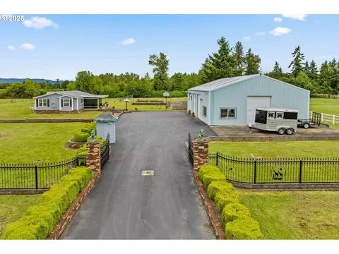 93333 Territorial Hwy, Junction City, OR 97448