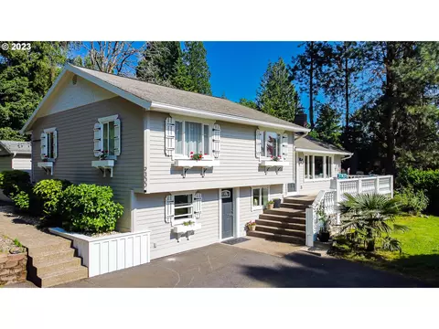 9300 SE Idleman Rd, Happy Valley, OR 97086