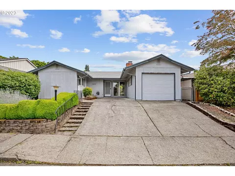 15605 SW Royalty Pkwy, Portland, OR 97224