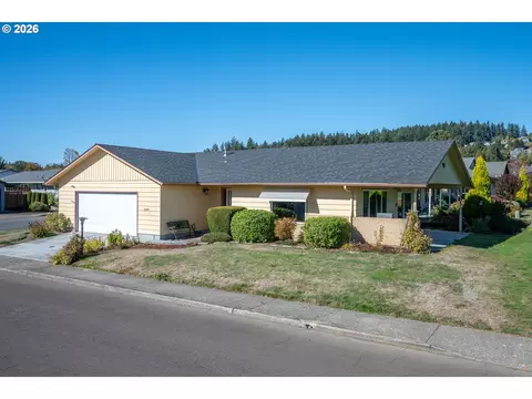 16205 SW King Charles Ave, Portland, OR 97224