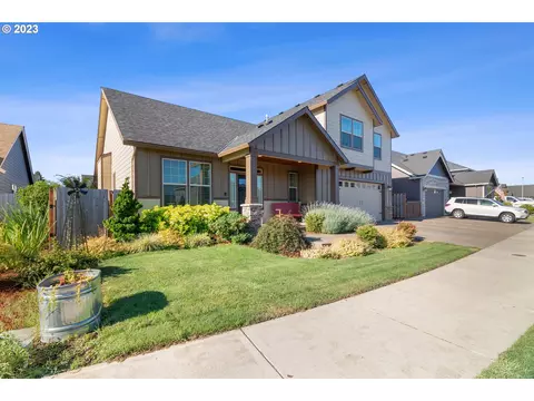 1825 SE 10th Pl, Canby, OR 97013