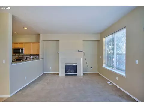 Living - 1663 SW 172nd Ter, Beaverton, OR 97003 photo 4 of 6