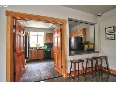 Kitchen - 1663 SW 172nd Ter, Beaverton, OR 97003 photo 5 of 5