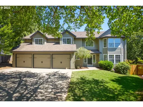 8580 SW Thoroughbred Pl, Beaverton, OR 97008