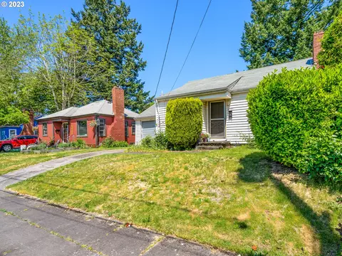 8521 SE Alder St, Portland, OR 97216