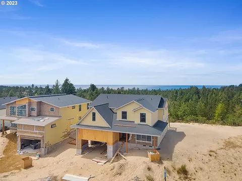 541 Sea View Dr, Manzanita, OR 97130