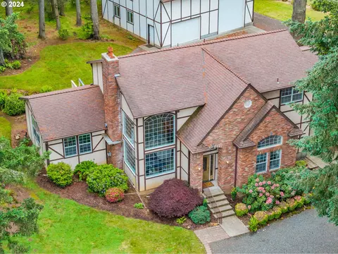 8752 Boulder Ridge Ct, Salem, OR 97317