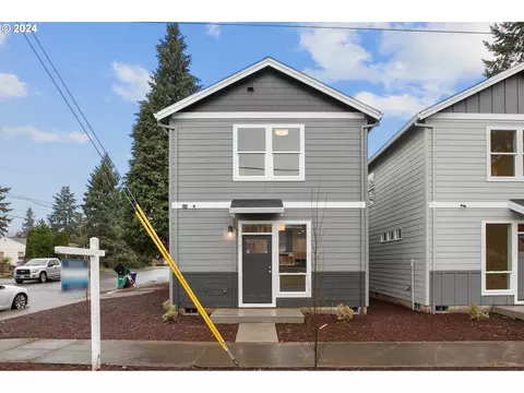 9105 SE Claybourne St, Portland, OR 97266