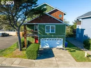 2136 NW Mast Ave, Lincoln City, OR 97367