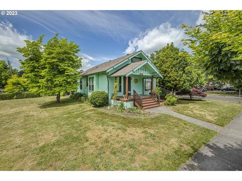 2218 D St, Forest Grove, OR 97116