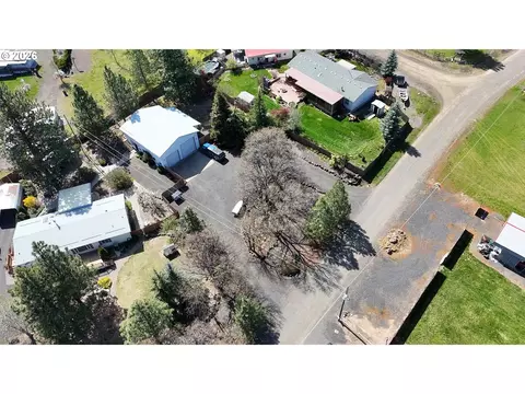 110 S Mike Rd, Tygh Valley, OR 97063