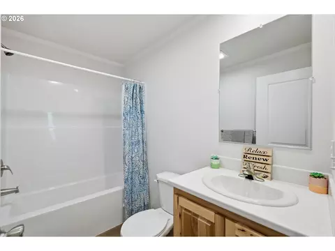 1551 A St, Springfield, OR 97477 photo 20