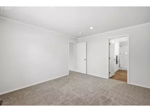 1551 A St, Springfield, OR 97477 photo 13