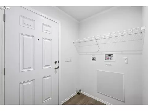 1551 A St, Springfield, OR 97477 photo 19
