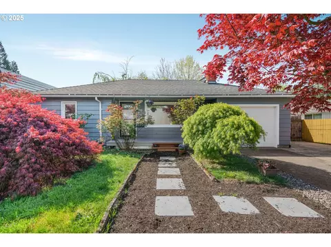 1030 SE 4th St, Gresham, OR 97080