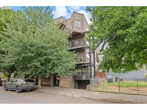 2241 NW Pettygrove St #6, Portland, OR 97210