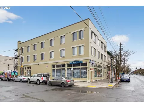 708 N Killingsworth St #9, Portland, OR 97217