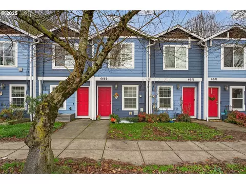 6689 N Columbia Way, Portland, OR 97203