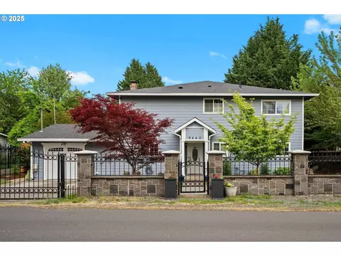 9440 SW Washington Dr, Portland, OR 97223