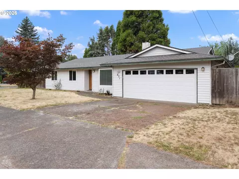 Exterior - 631 SE 215th Ave, Gresham, OR 97030 photo 2 of 10