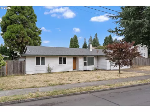 Exterior - 631 SE 215th Ave, Gresham, OR 97030 photo 1 of 10