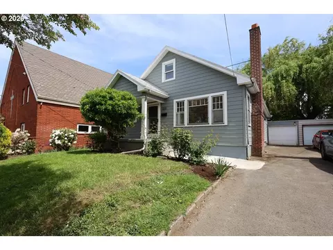 226 SE 76th Ave, Portland, OR 97215