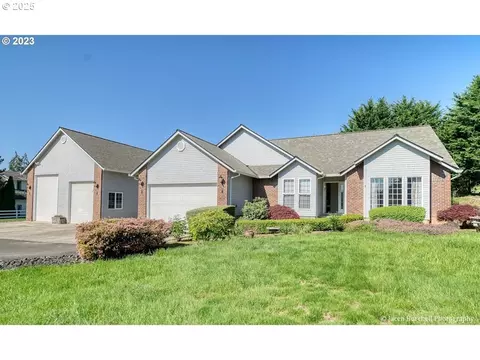 59169 Twin Oaks Dr, Saint Helens, OR 97051